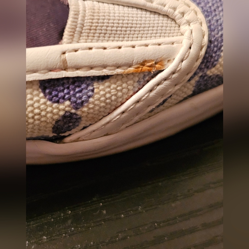MICHAEL Michael Kors Olive Floral Slip on Canvas Sneaker Size 8 - Picture 5 of 7